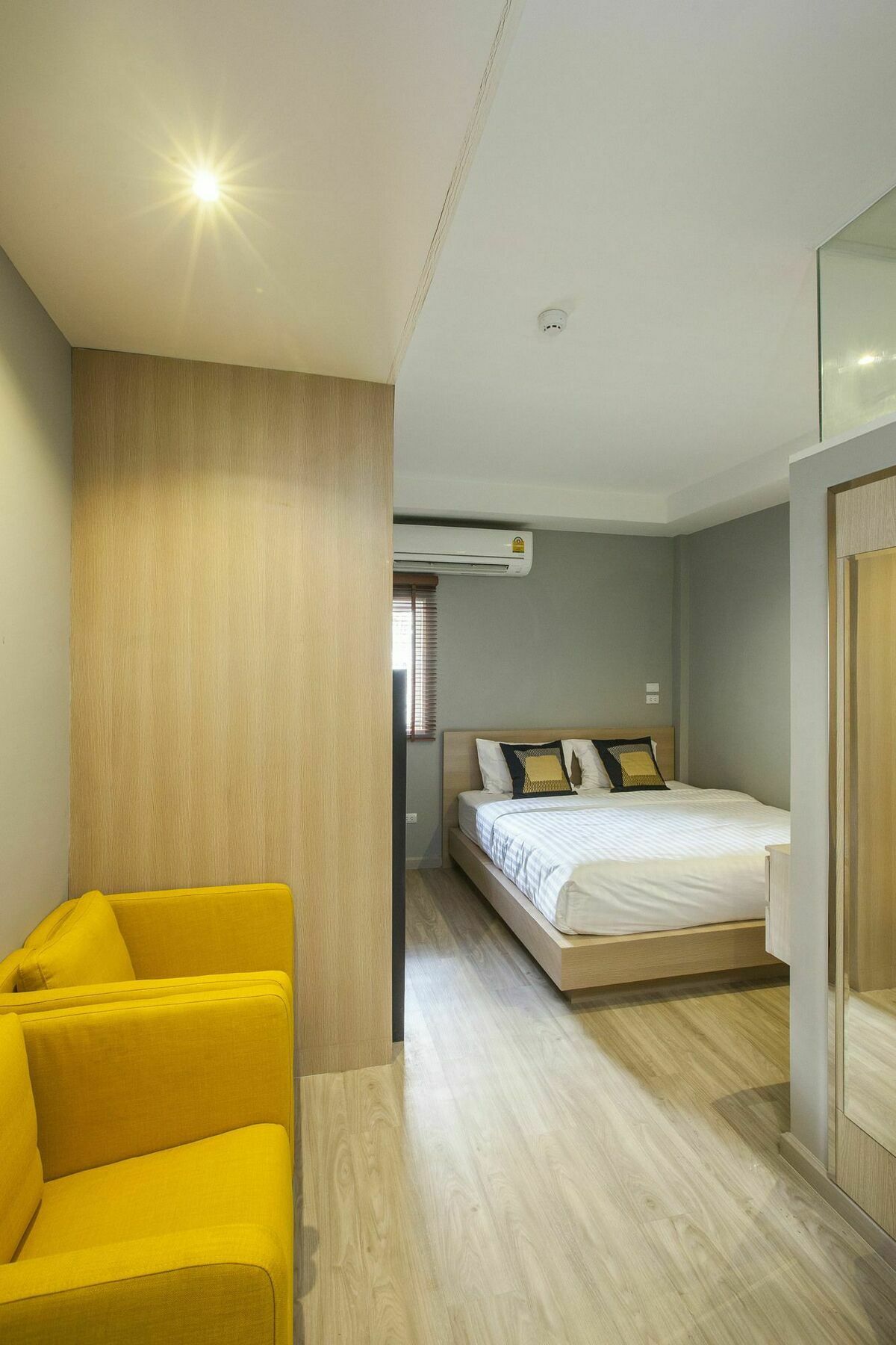 Gn Luxury Hostel Bangkok Exterior foto